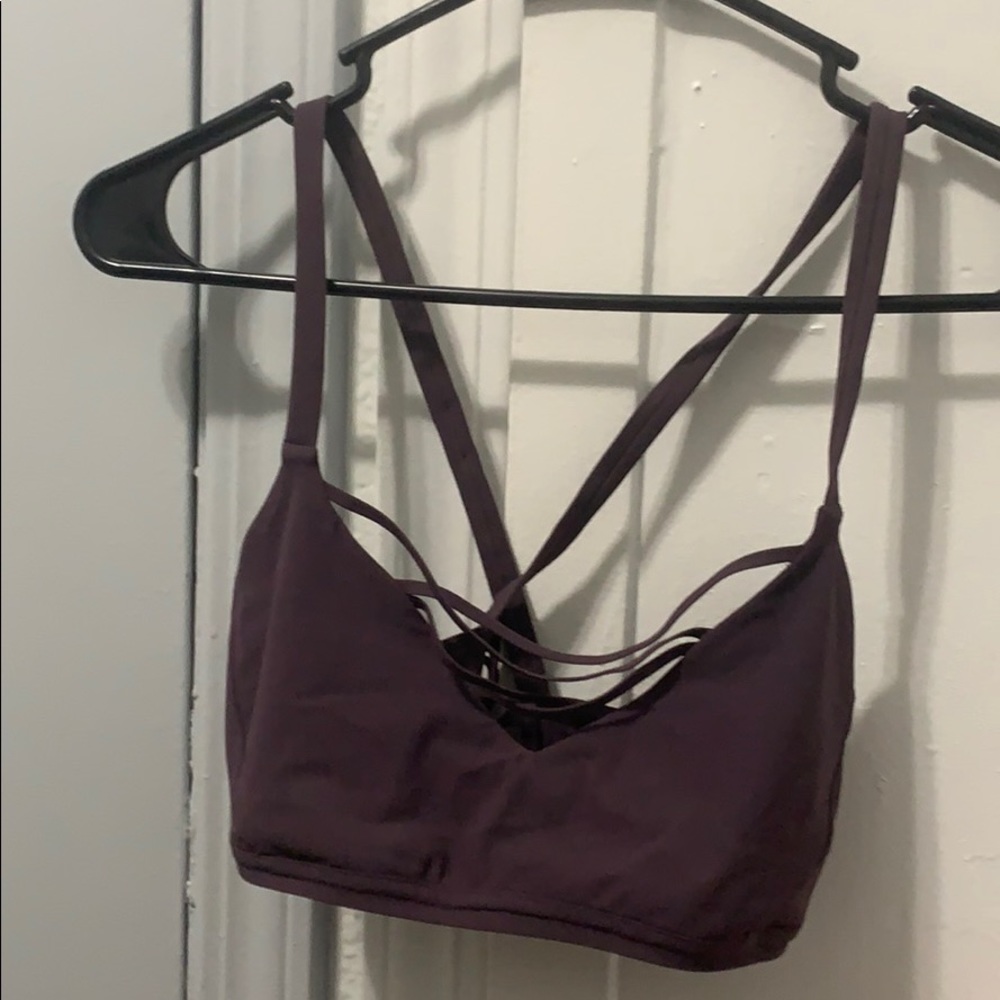 Lululemon sports bra